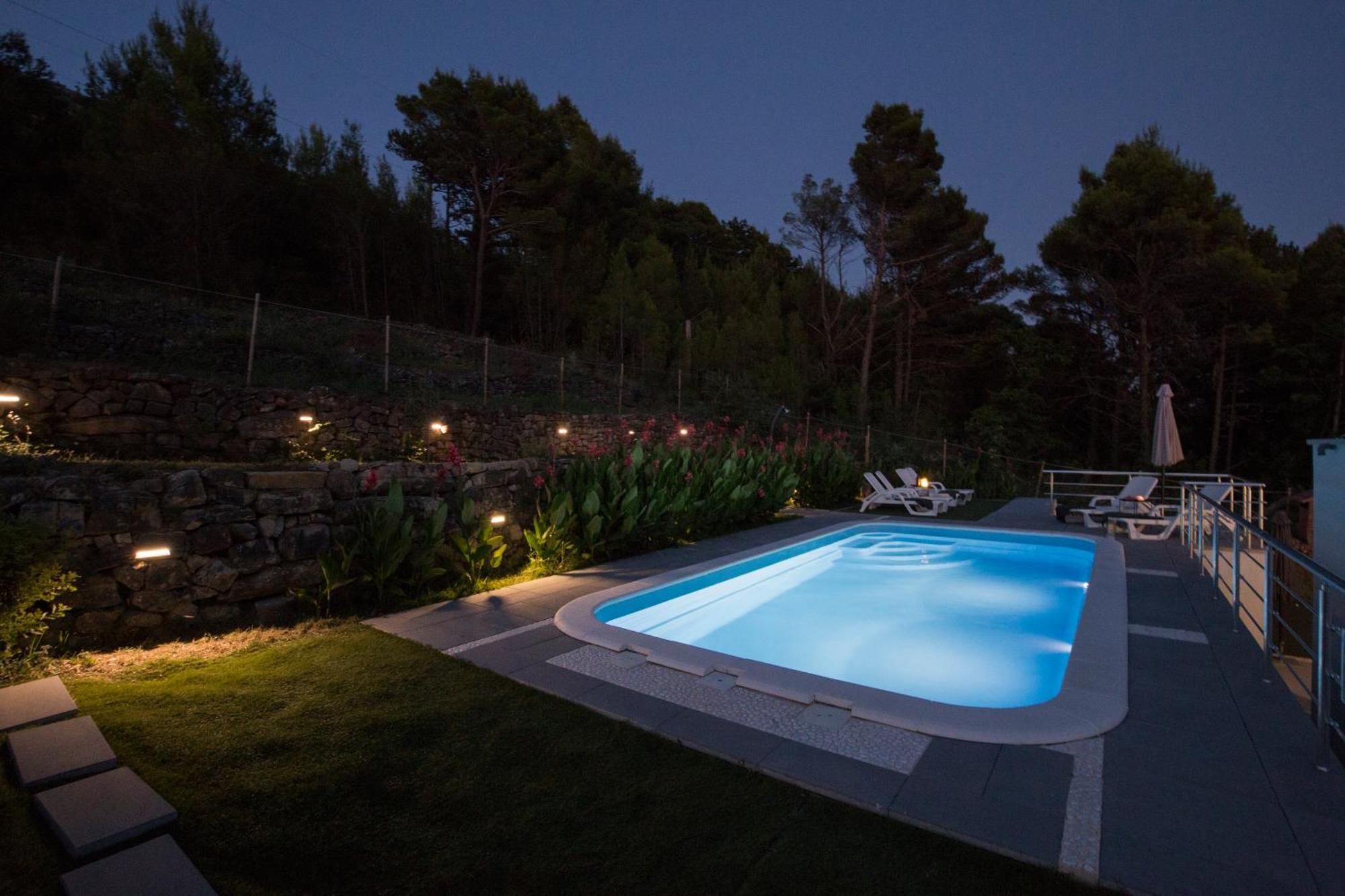 Guest House Lucija With Swimming Pool Tugare Exterior foto