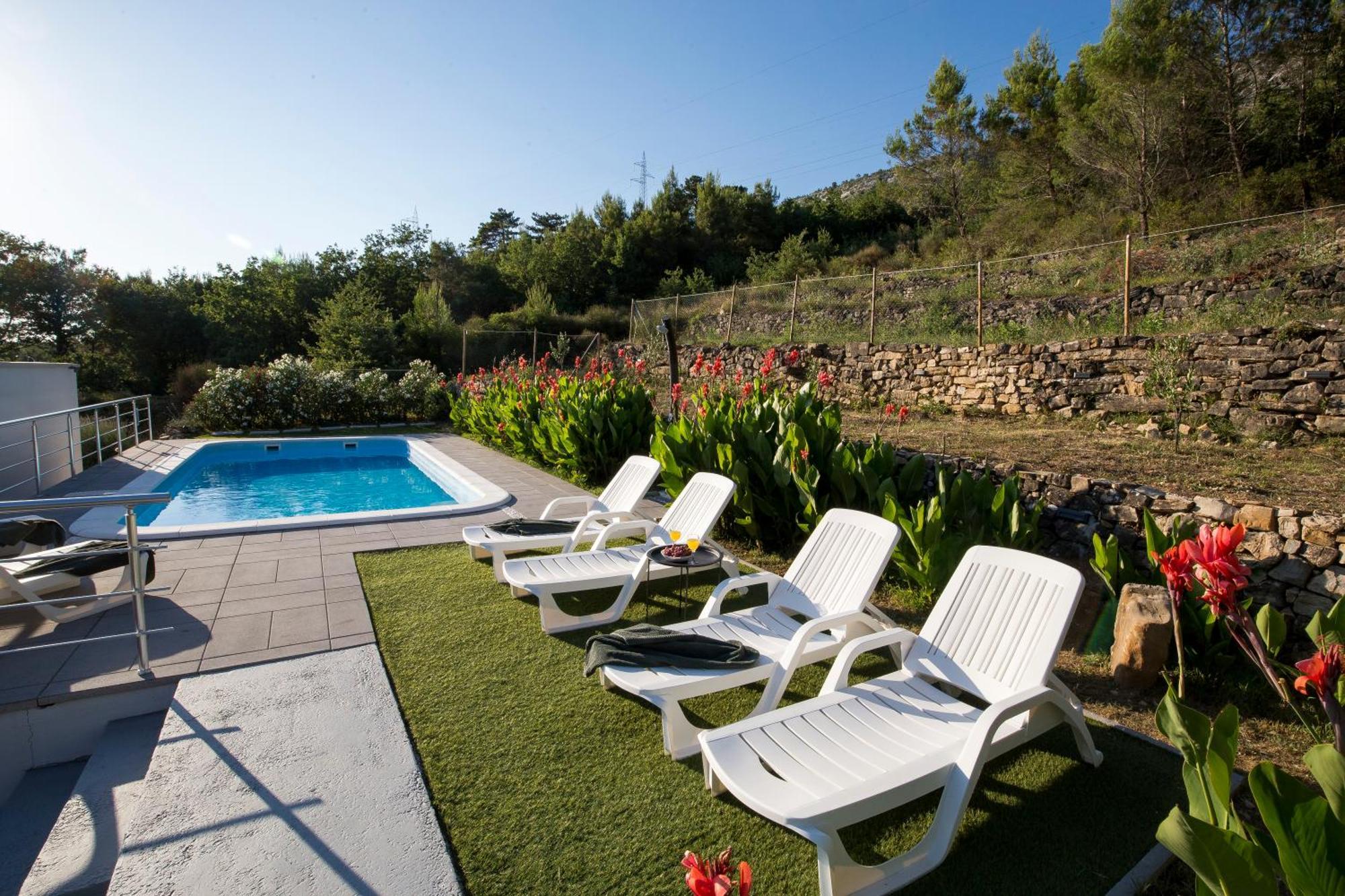 Guest House Lucija With Swimming Pool Tugare Exterior foto
