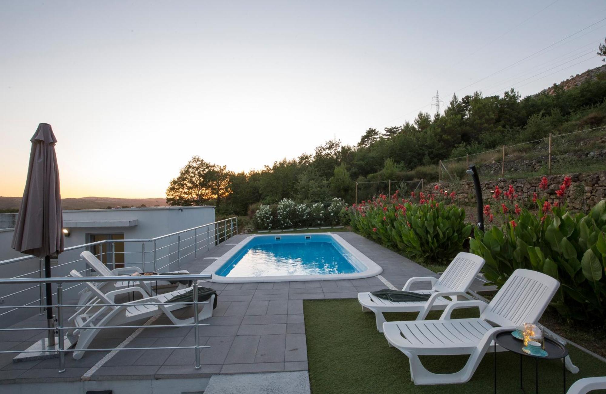 Guest House Lucija With Swimming Pool Tugare Exterior foto