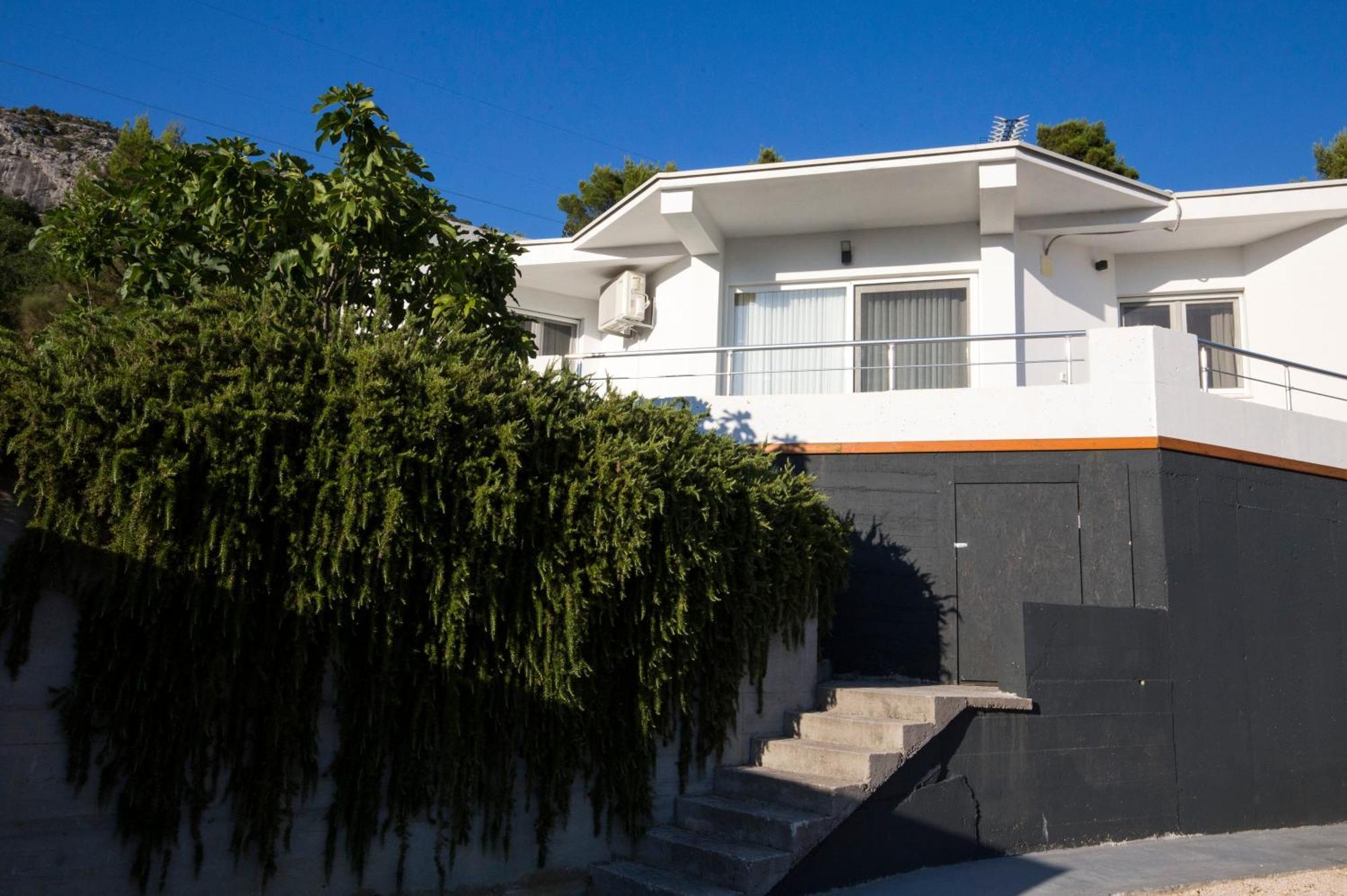 Guest House Lucija With Swimming Pool Tugare Exterior foto