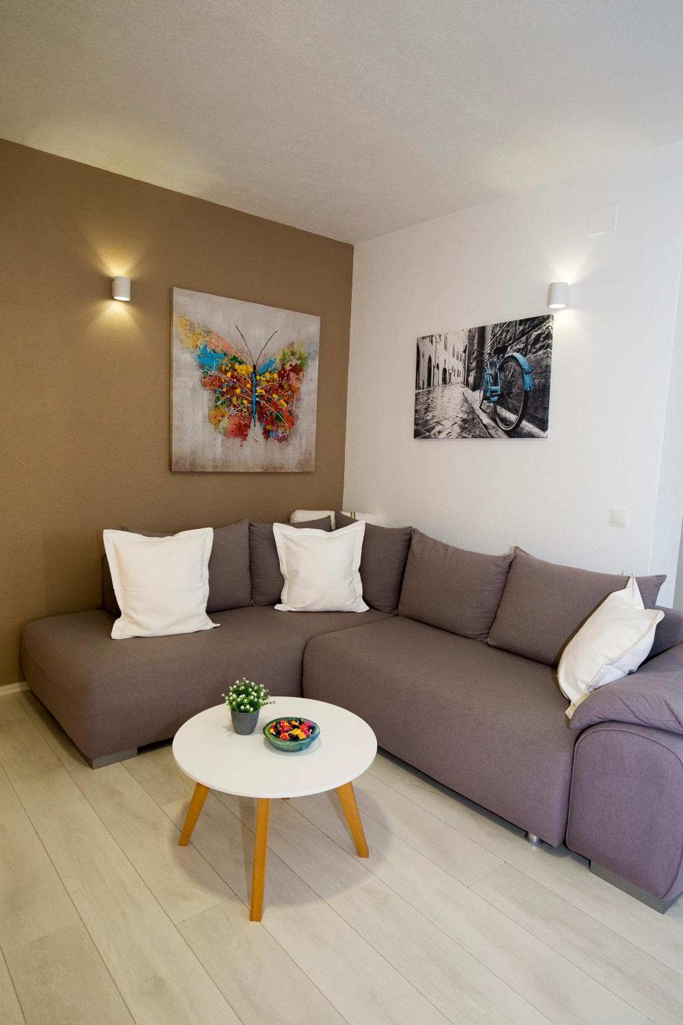 Guest House Lucija With Swimming Pool Tugare Exterior foto